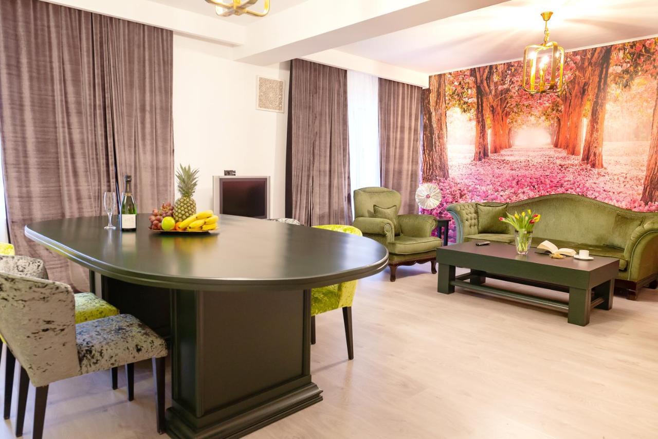 Phoenicia Suites Baneasa Bucarest Exterior foto