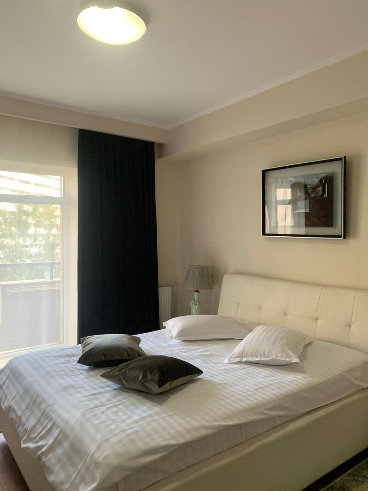 Phoenicia Suites Baneasa Bucarest Exterior foto