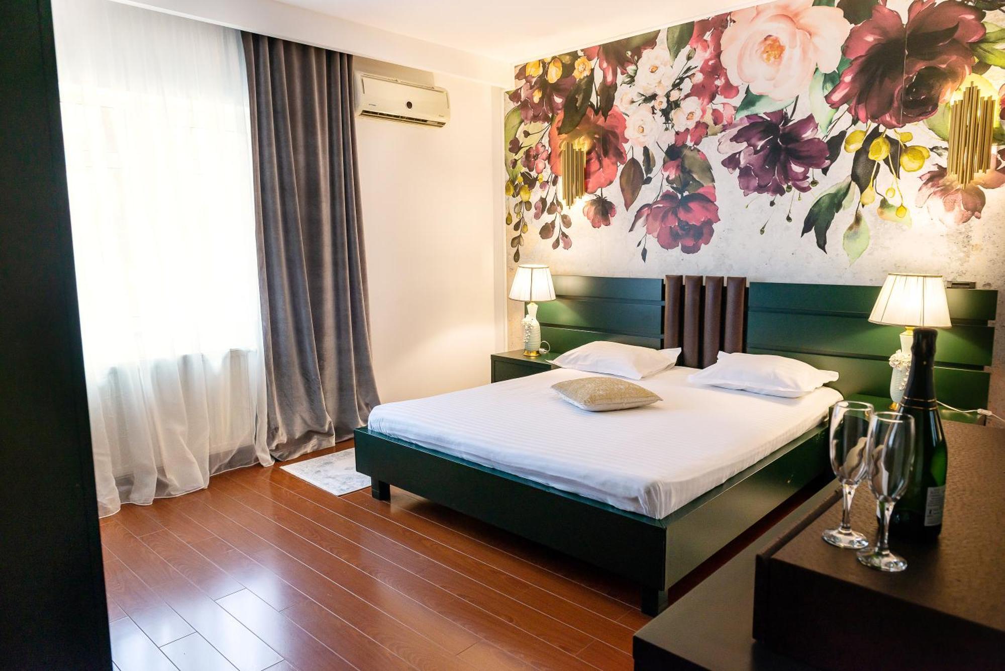 Phoenicia Suites Baneasa Bucarest Exterior foto